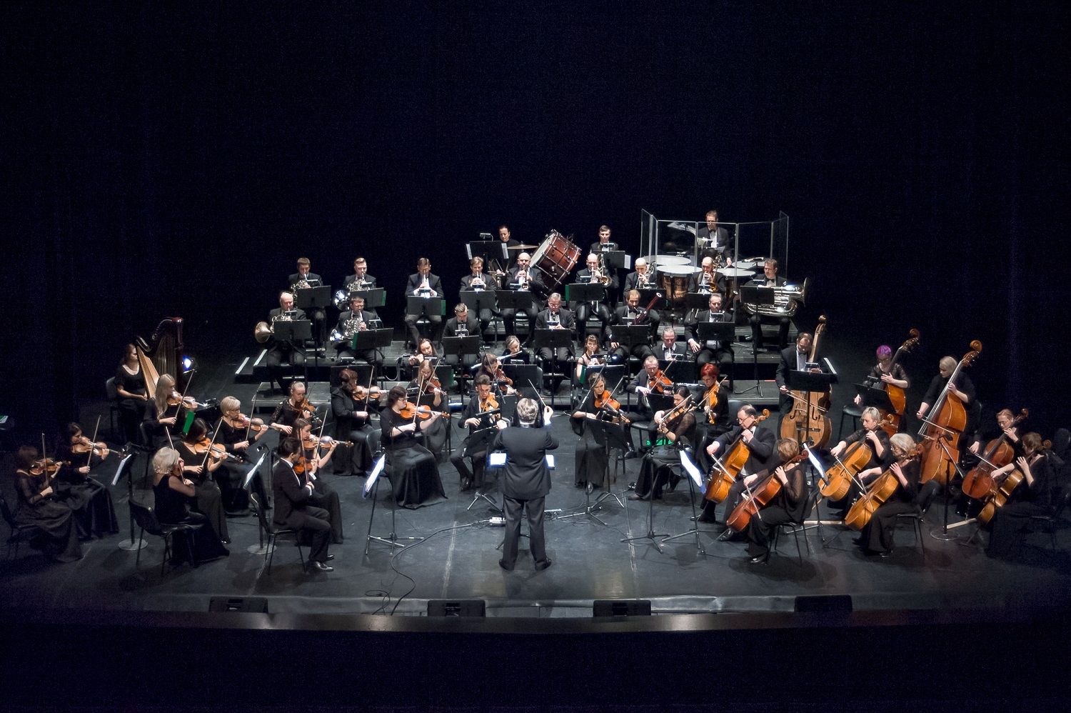 37-ojo Klaipėdos valstybinio muzikinio teatro sezono pradžiai – ypatinga simfoninio orkestro programa